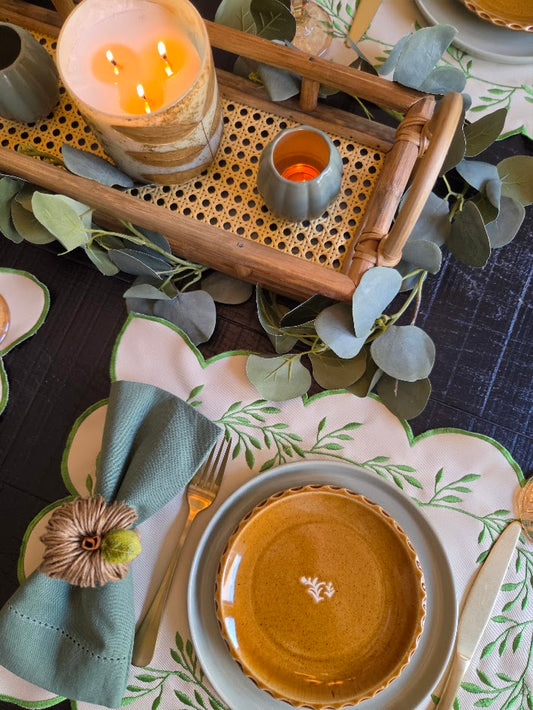 Cozy Farmhouse Table Setting
