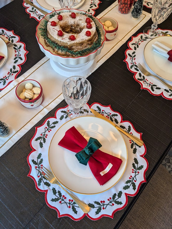 Jolly Christmas Collection Table Setting