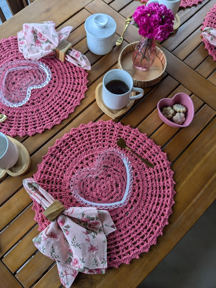 La vie en Rose Collection Table Setting