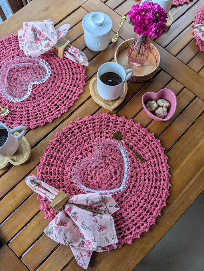 La vie en Rose Collection Table Setting