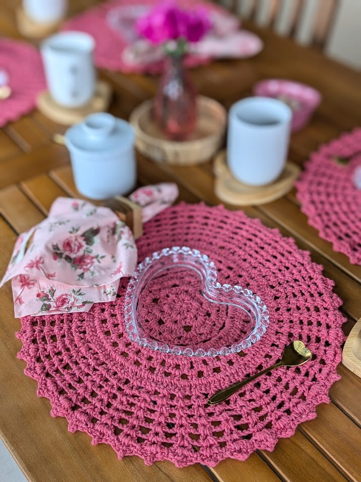 La vie en Rose Collection Table Setting
