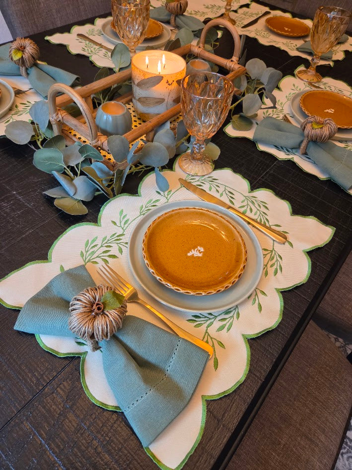 Cozy Farmhouse Table Setting