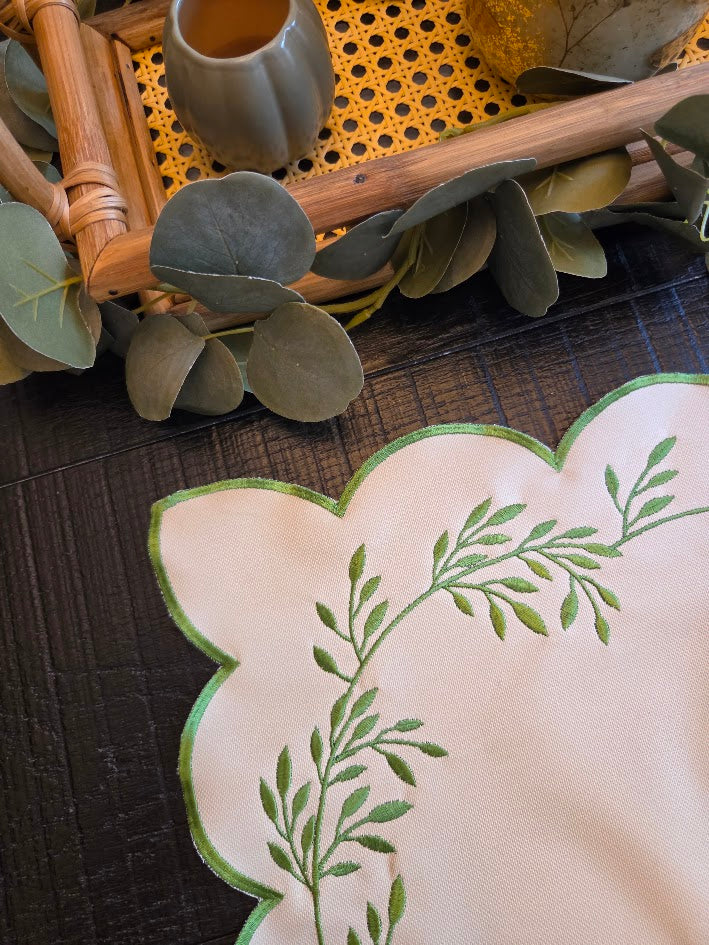 Cozy Farmhouse Table Setting