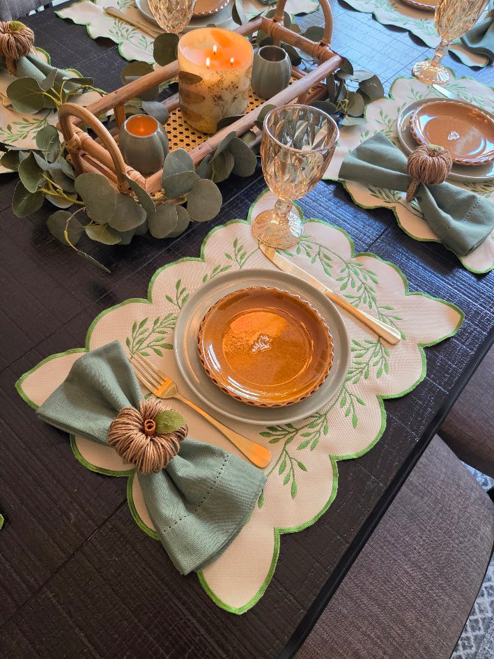 Cozy Farmhouse Table Setting