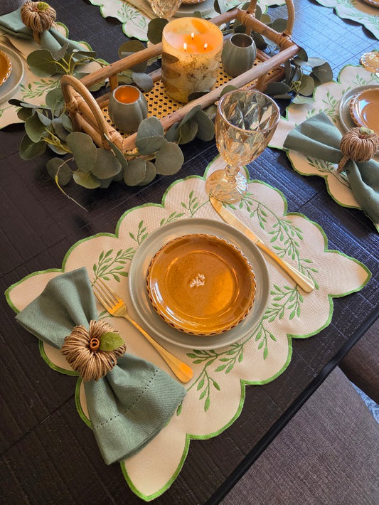 Cozy Farmhouse Table Setting