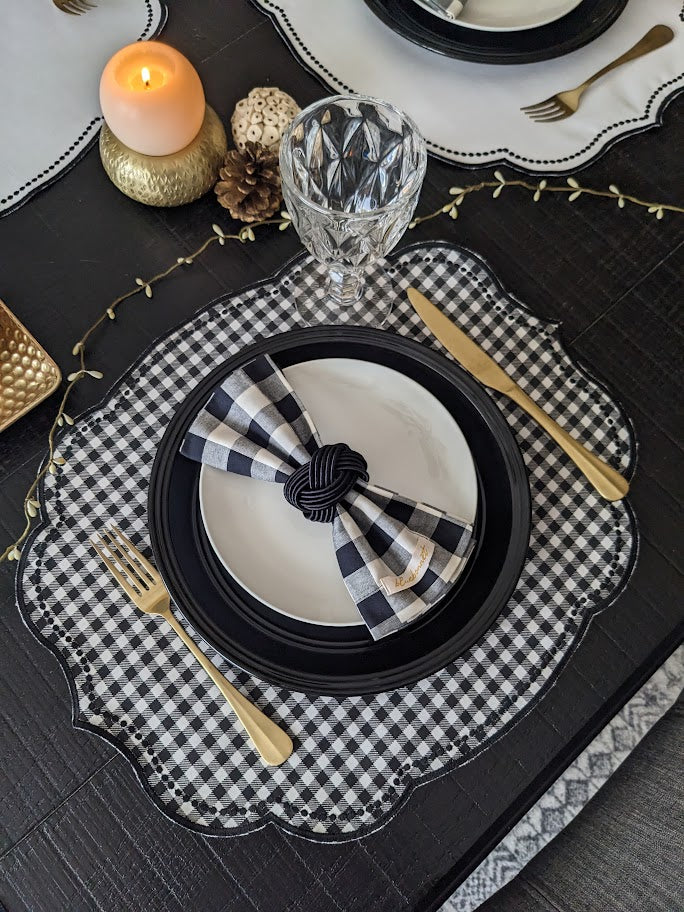 Black Pinecone Collection Table Setting