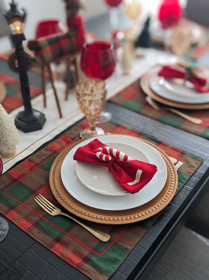 Jolly Christmas Collection Table Setting