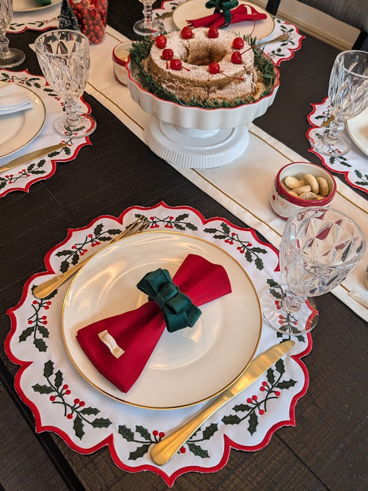 Jolly Christmas Collection Table Setting