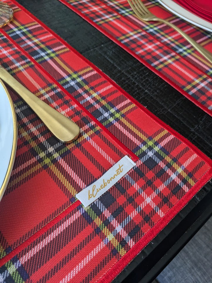 Perfect Christmas Collection Table Setting