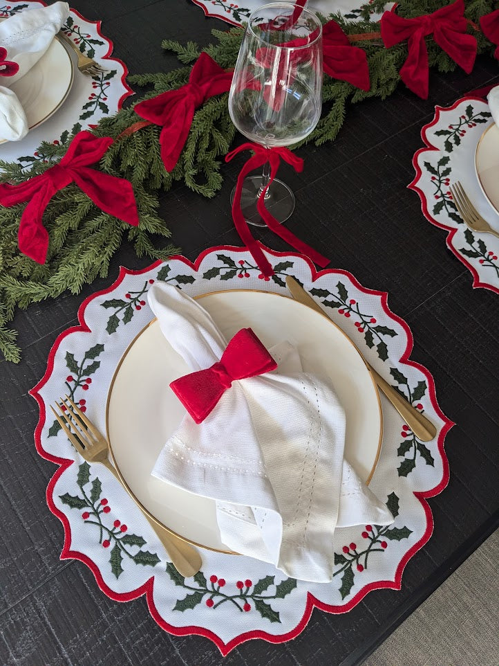 Jolly Christmas Collection Table Setting