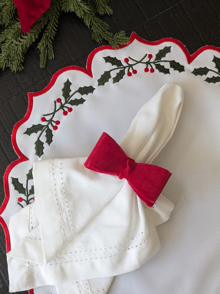 Jolly Christmas Collection Table Setting