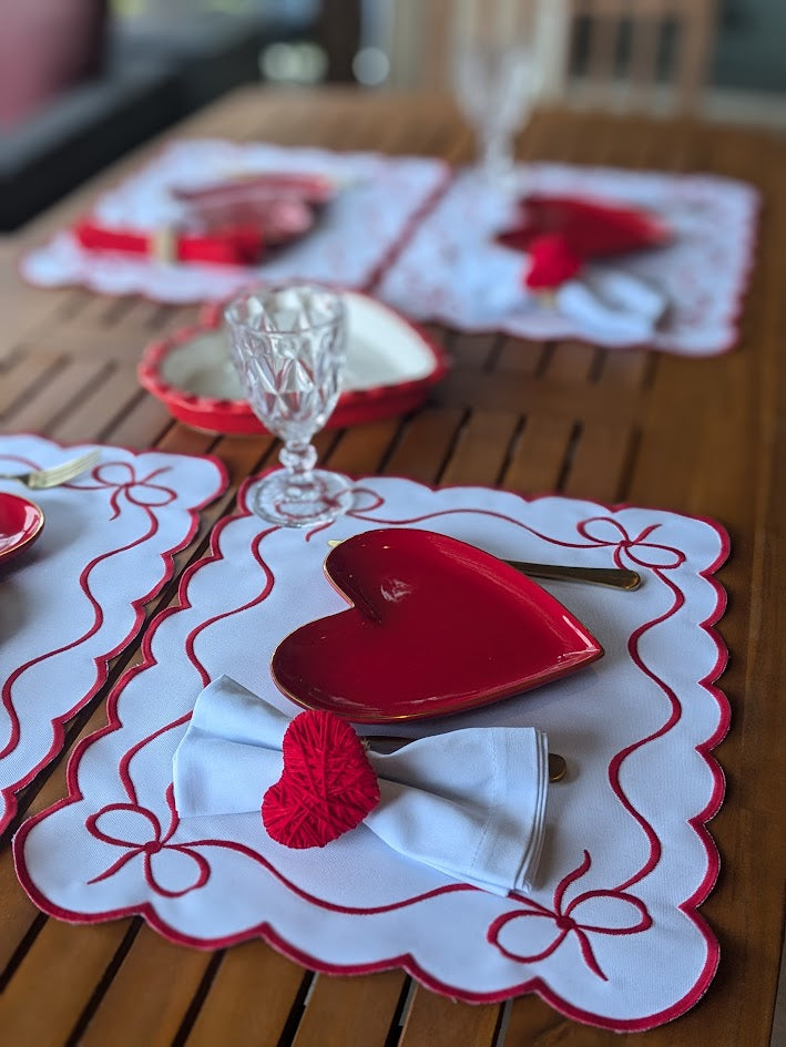 Bows of Love Collection Table Setting