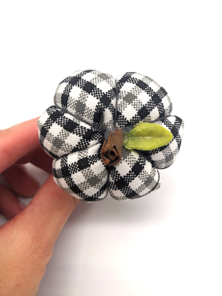 Black And White Checkered Pumpkin Napkin Ring