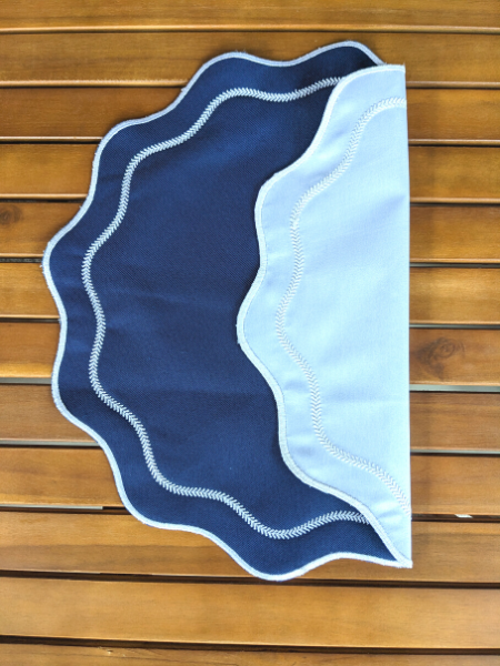 Navy Double-Sided Delight Scalloped Waterproof Placemat