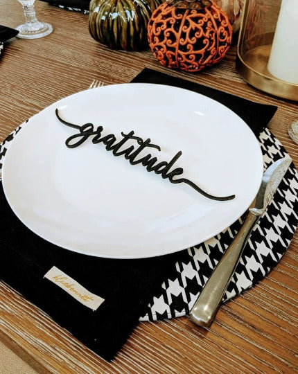 The Classic Collection Charger Plate Cover